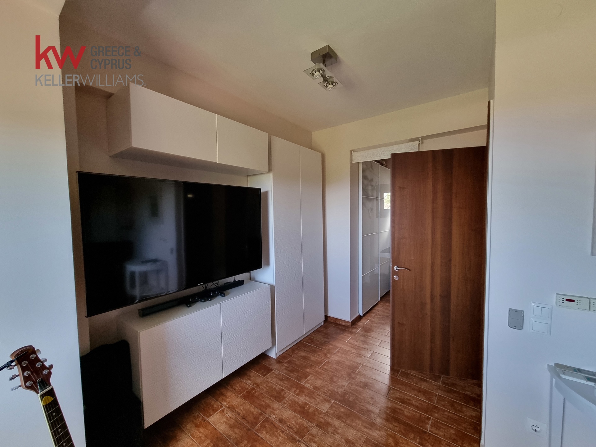 kw-greece-1559023-015
